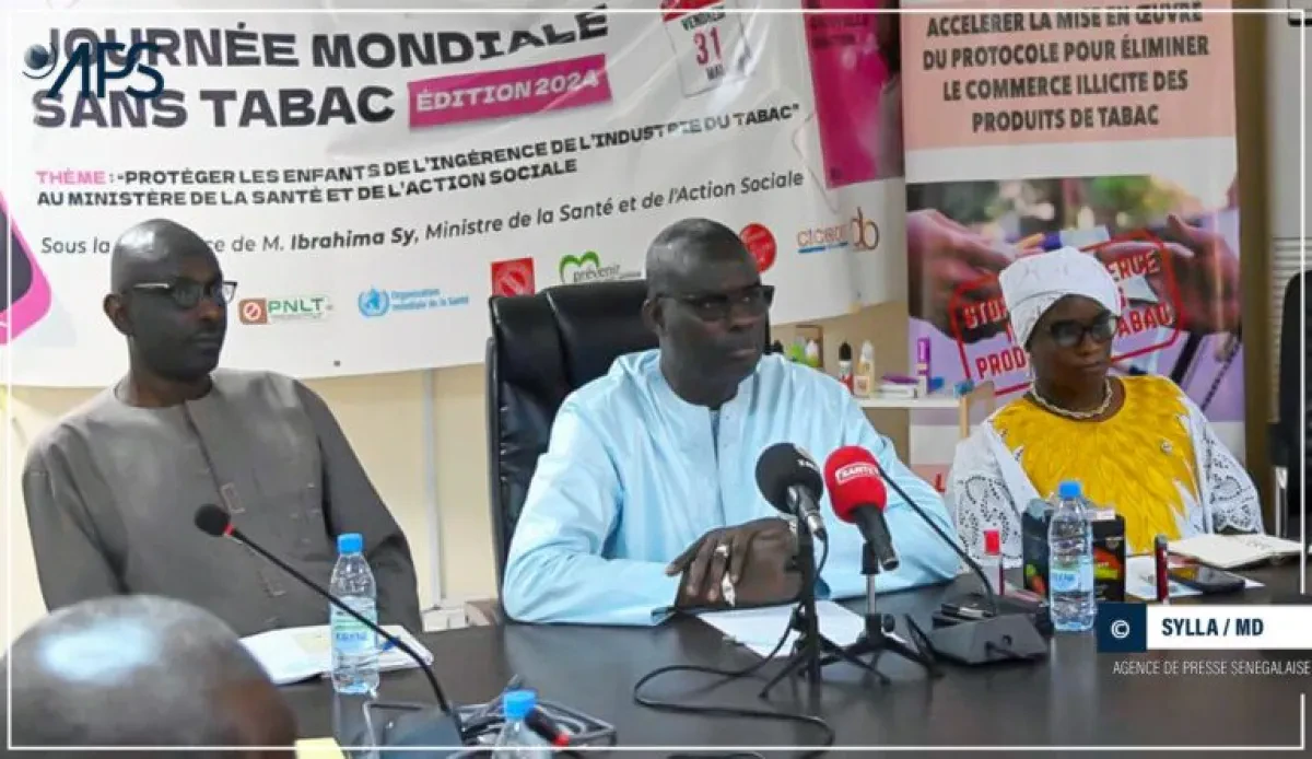 Une diminution de la prévalence du tabagisme est l'”objectif principal” du gouvernement (officiel)