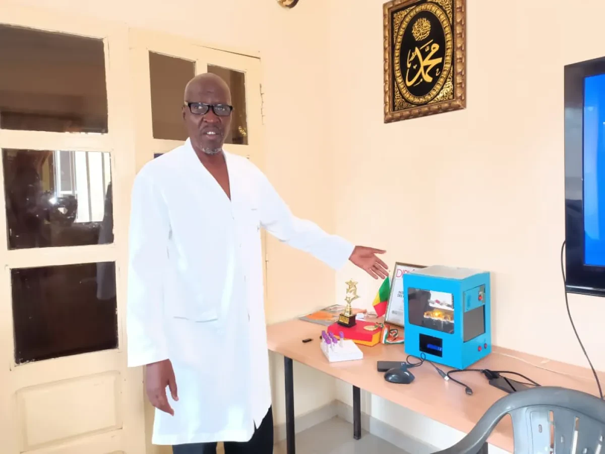 Adama ingénieur biologiste : « Je compte explorer la vitesse de la sédimentation sanguine »